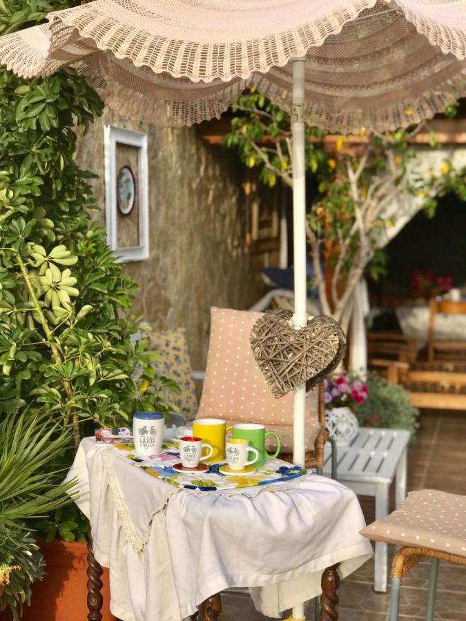 B&B La Vita E Bella 阿茨特雷扎 外观 照片